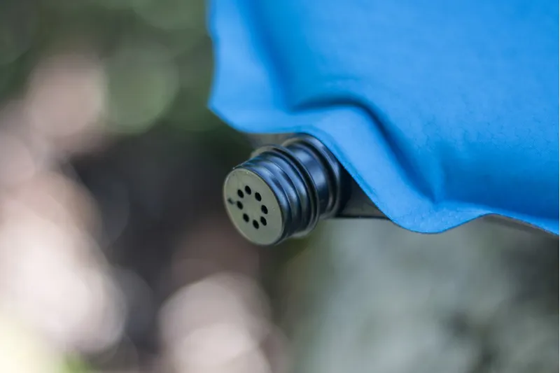 Vango TREK PRO 3 LONG Self Inflating Camping Sleeping Mat - Atom Blue - 1.1Kg R-value 4-5