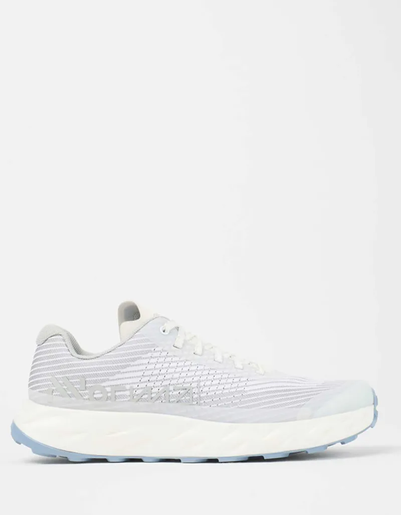 Nnormal Kjerag - Women's Trail Running Shoe White/Grey Cosmetic mark on upper-3