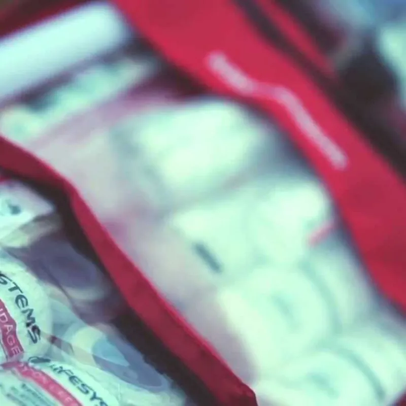 Lifesystems First Aid Kit Camping-4