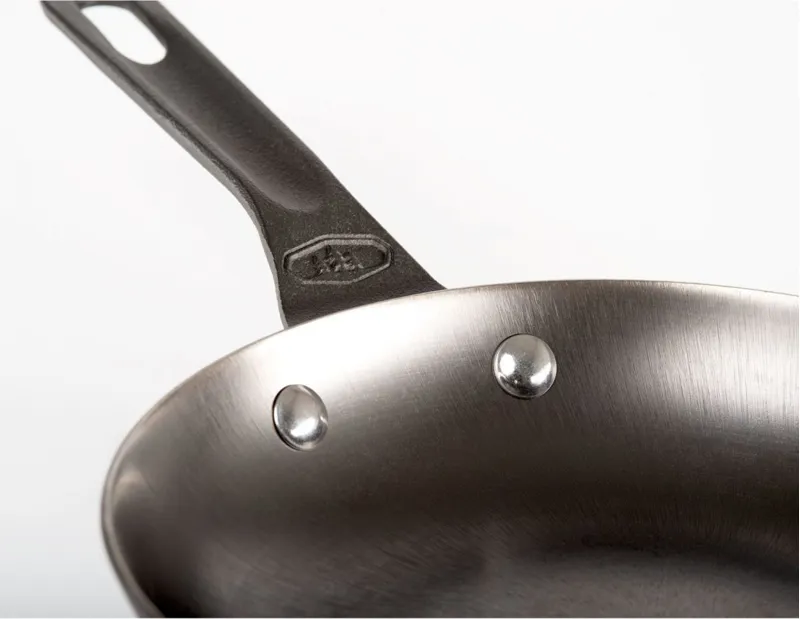 GSI Guidecast Frying Pan 8 inch -  35% lighter than traditional cast-iron fry pans 896 grams-1