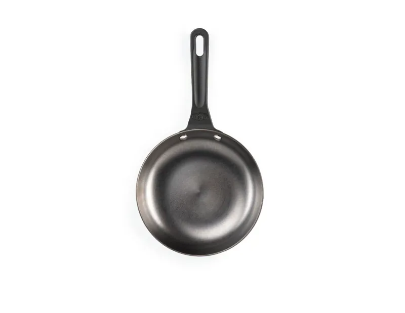 GSI Guidecast Frying Pan 8 inch -  35% lighter than traditional cast-iron fry pans 896 grams-3