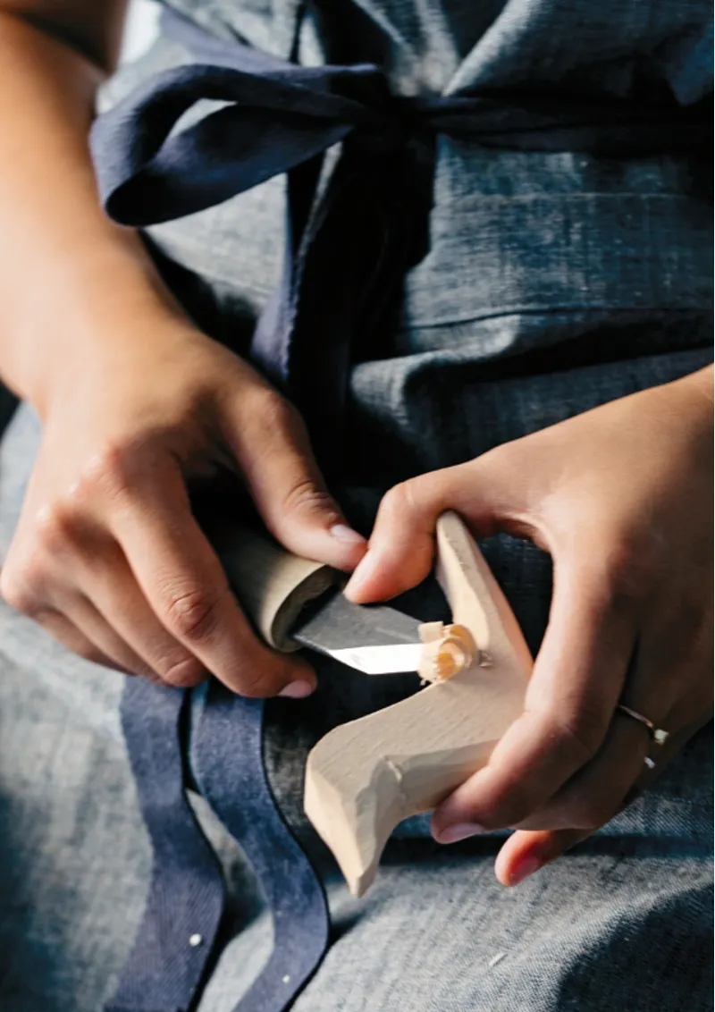 Carve - A Simple Guide To Whittling- Melanie Abrantes - Potter/Ten Speed/Harmony/Rodale-2