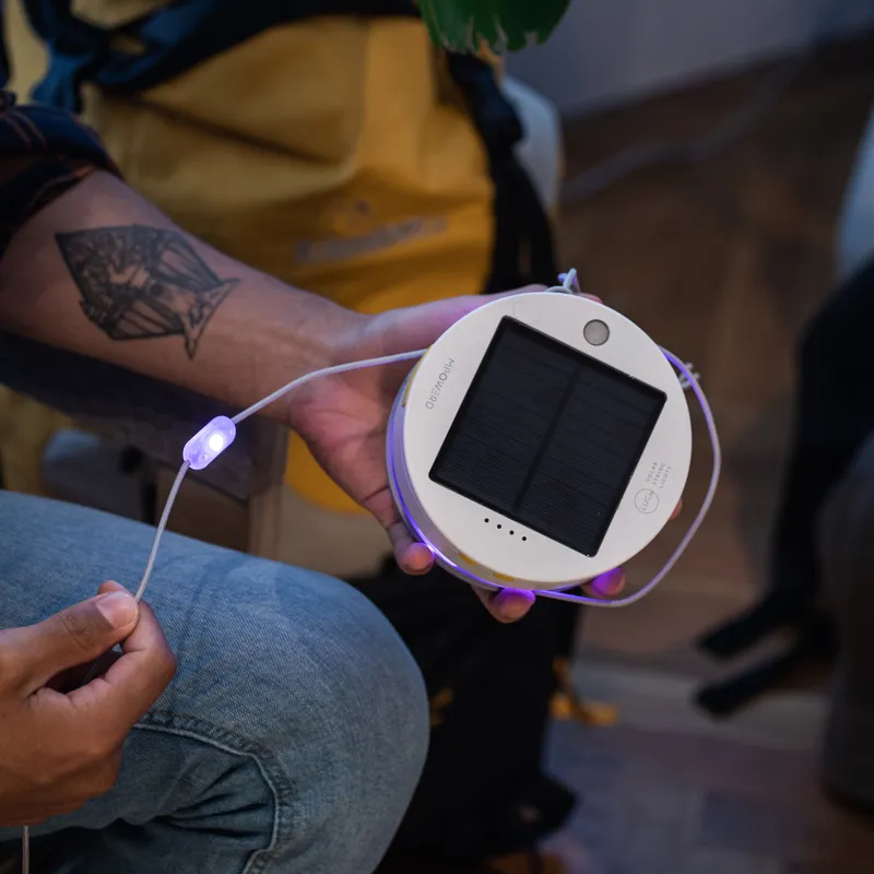 Luci Colour + White String Lights and Mobile Solar Charger for Camping-6