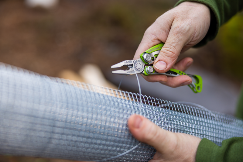 Leatherman Micra EDC Multitool Cherry Red-3