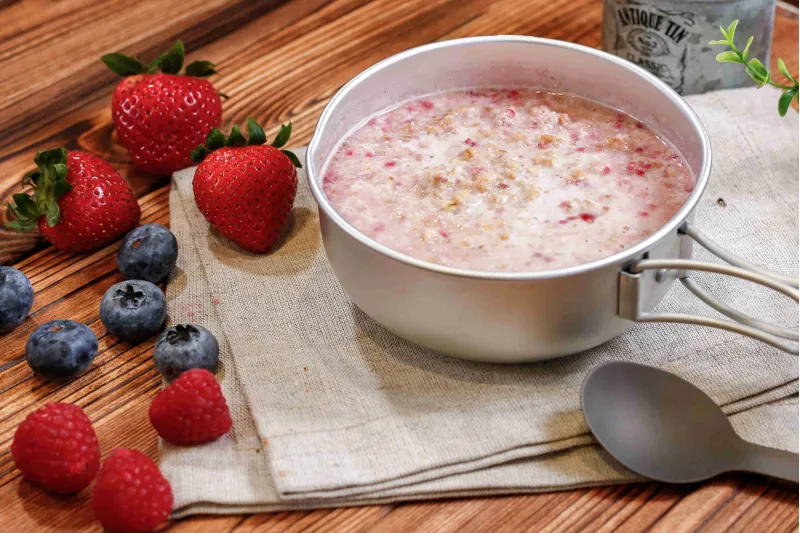 Expedition Foods Freeze Dried - Granola with Raspberries 800KCAL