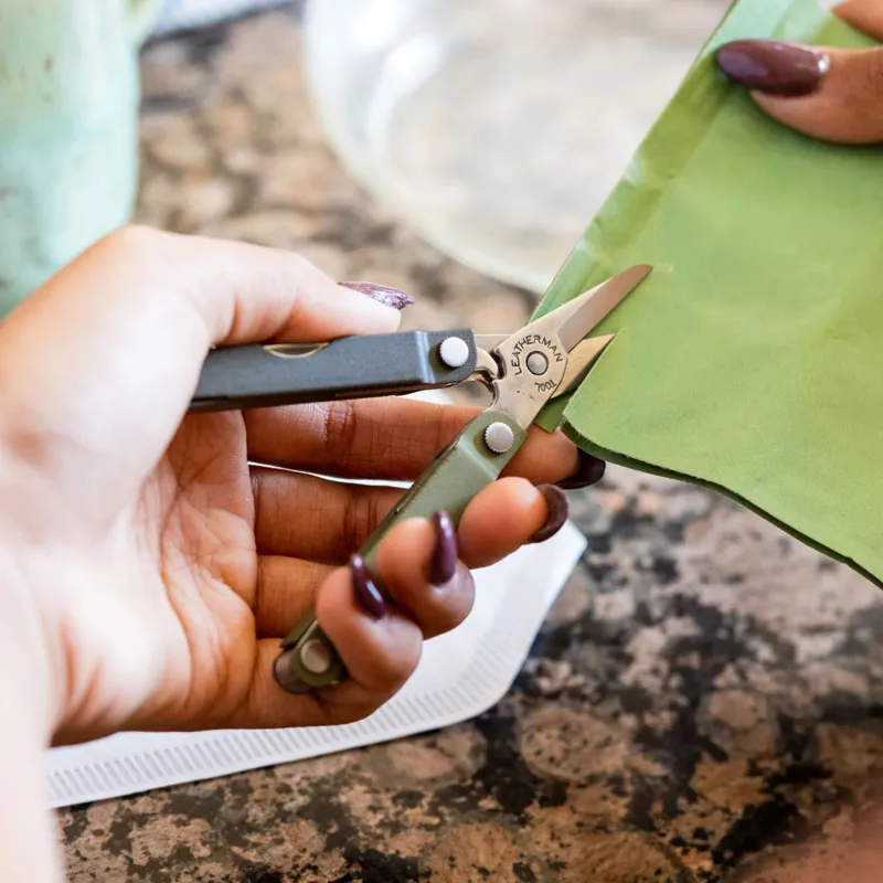 Leatherman Micra EDC Multitool - Spruce Green - 10 Tools-4