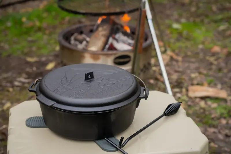 Petromax Dutch Oven FT4.5 - Essential Line Lightweight Cast Iron-7