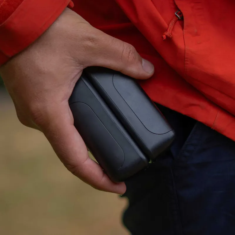 Lifesystems Dual-Magnetic Rechargeable Hand Warmers-9