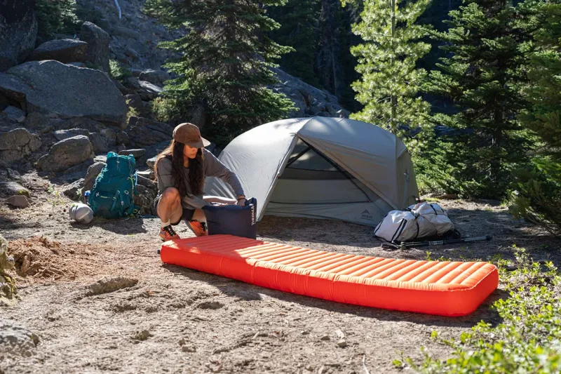 Thermarest Neoloft Air Pad Camping Sleeping Mat Regular Wide Size Ember Orange 66 x 185 x 11.7 cm  850g R Value 4.7-3