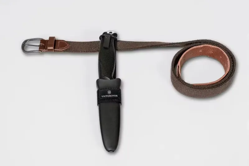 Victorinox Venture Bushcraft Knife in Green-4