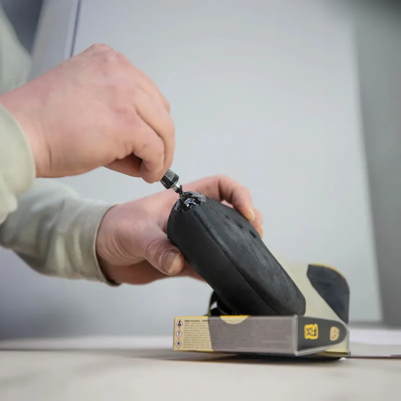 Stormsure Flexible Repair Adhesive - Black 3 x 5g-2