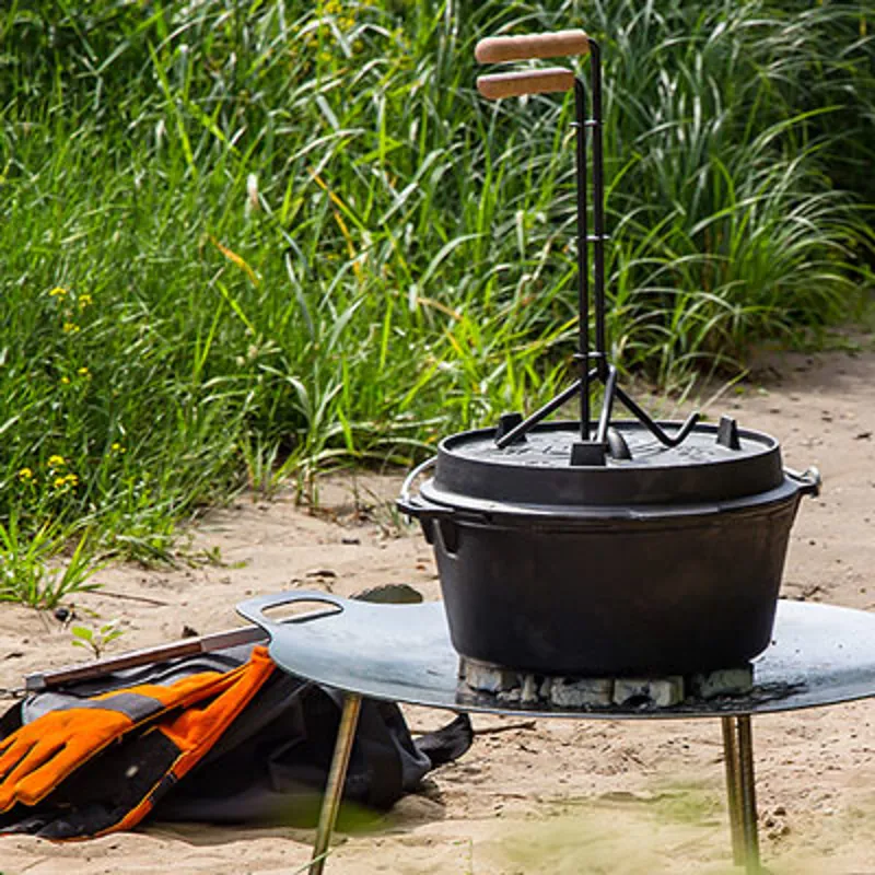 Petromax Professional Dutch Oven Lid Lifter-1