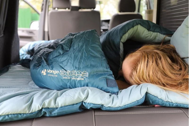 Vango Evolve Recycled Superwarm Double Sleeping Bag - Blue - Limit 2C 3.2kg-2